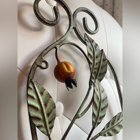 Antique Decorative Shelves - Picture 7 of 10